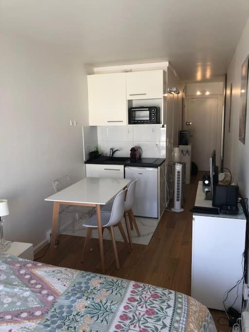 Nice Flat St Germain En Laye Centre 30 Minutes To Paris Saint-Germain-en-Laye Exterior foto
